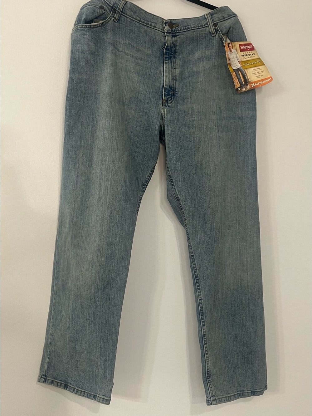 Wrangler Relaxed Fit Straight Leg Mens 42x30 Blue - NWT